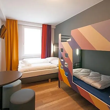 Hotel A&o Hauptbahnhof 2*