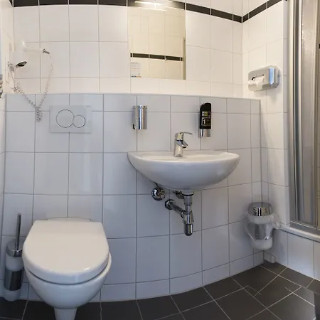 Hotel A&o Hauptbahnhof 2*